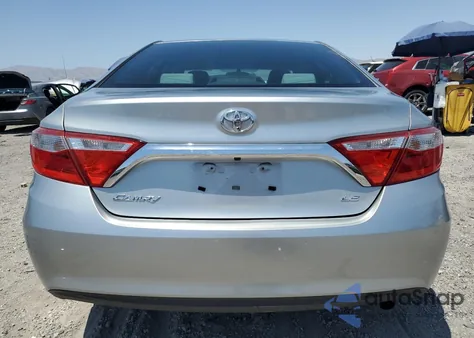 2016 Toyota Camry Le z USA, uszkodzony, nr VIN 4T4BF1FK6GR559515